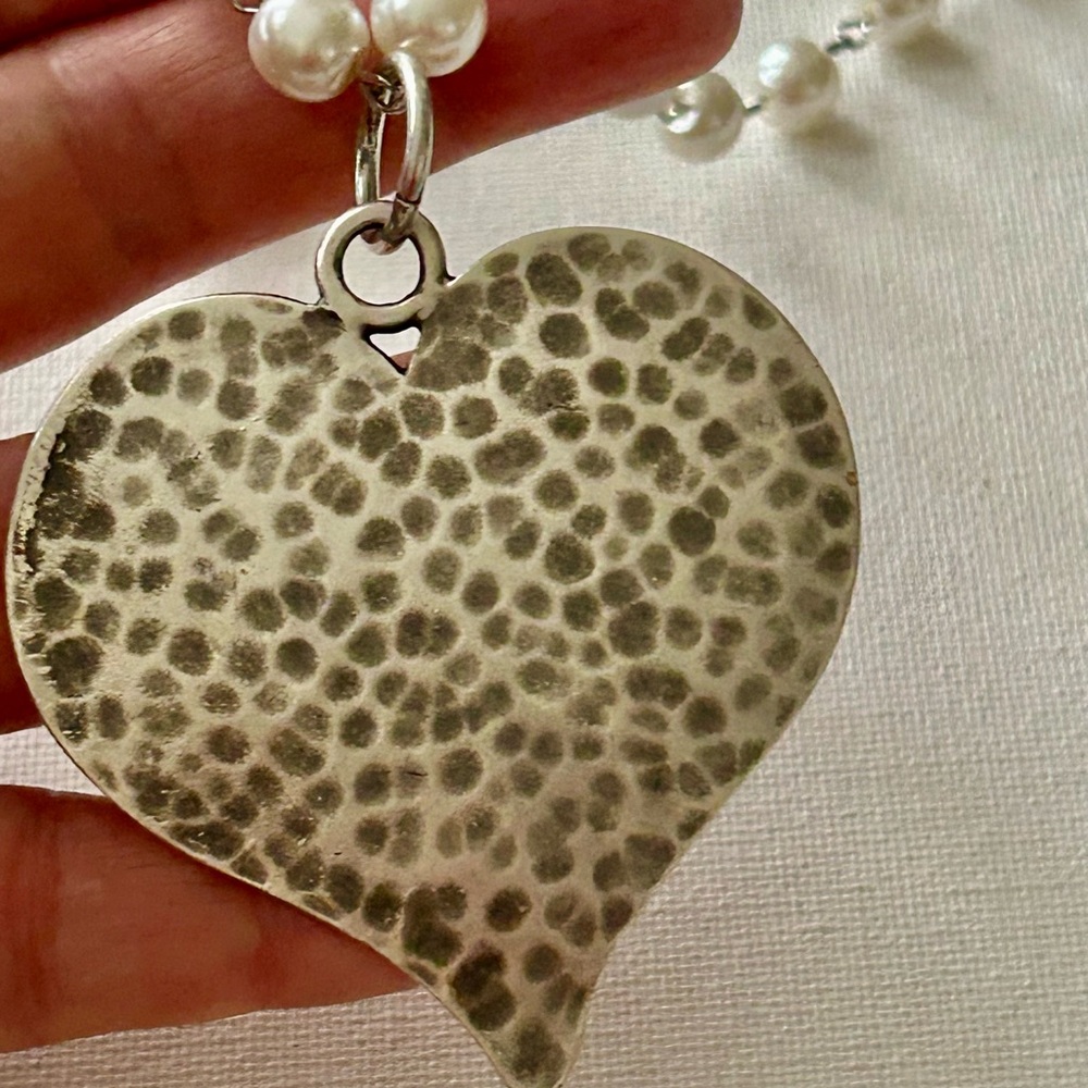 Glass pearls Elegant Silver Heart Pendant Necklace - Picture 5 of 8